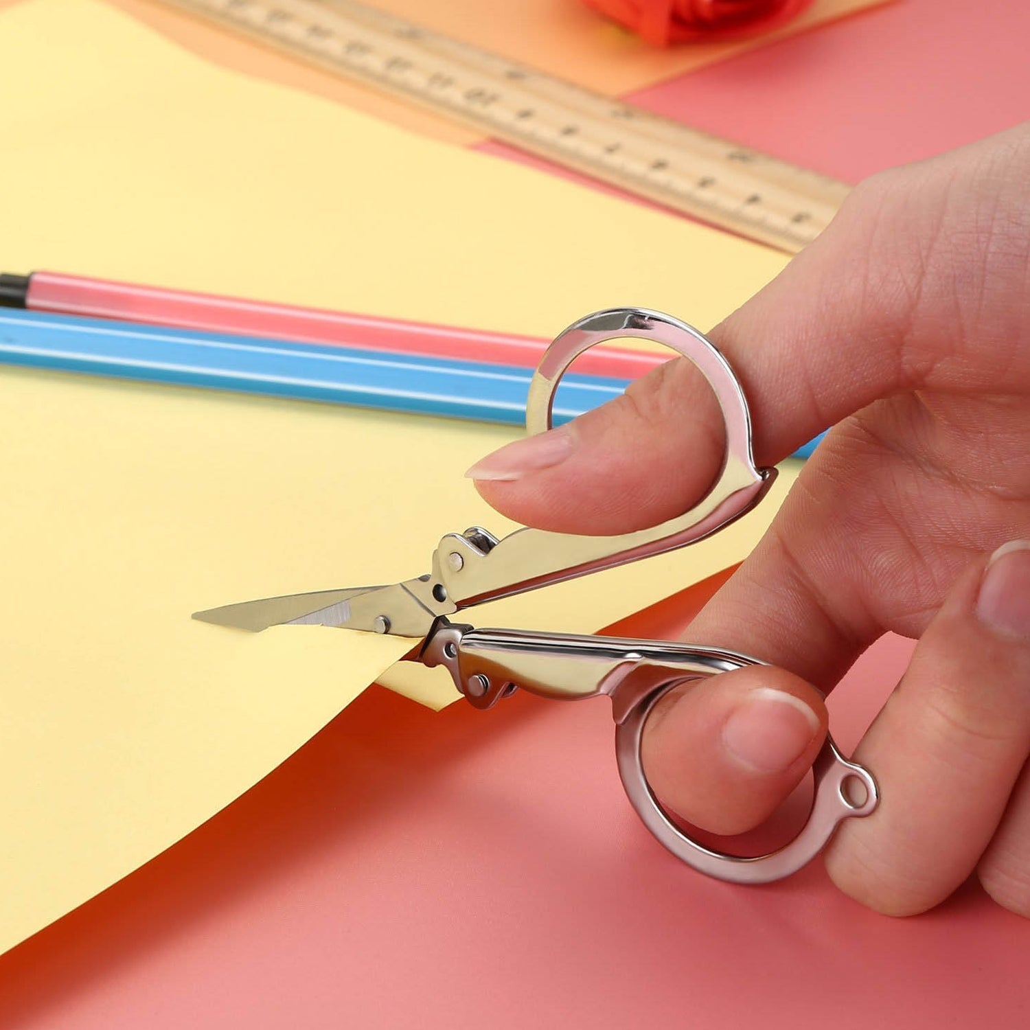 1784 Folding Scissor 3.5inch used in crafting and cutting purposes for children’s and adults. 1784 Folding Scissor 3.5inch used in crafting and cutting purposes for children’s and adults.
